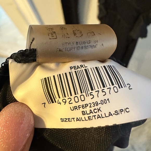 BCBGMAXAZRIA BLACK ‘PEARL’ MAXI DRESS - Picture 5 of 5